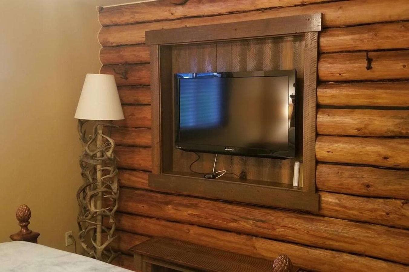 The Roost Lodge Kalispell Exterior photo
