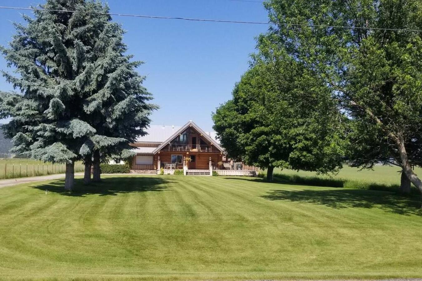 The Roost Lodge Kalispell Exterior photo